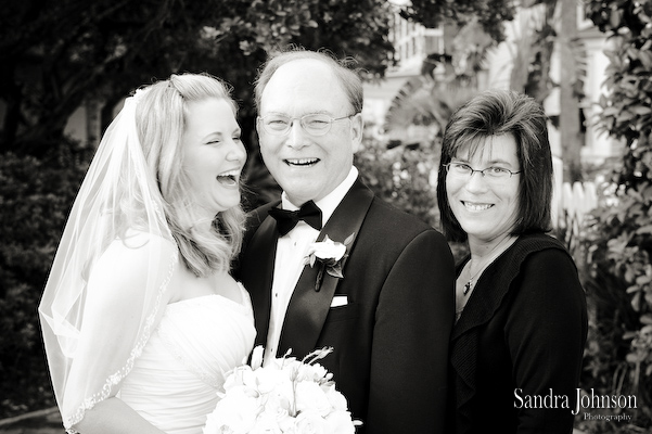 Best Courtyard Lake Lucerne - IW Phillips House Wedding photographer - Sandra Johnson (SJFoto.com)